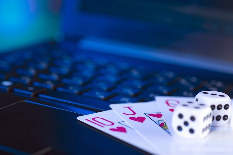 Antarmuka aplikasi mobile ratu slot menampilkan dealer langsung dan menu sportsbook
